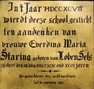 BOE 5 herinneringsplaquette stichting school 1797 Schoolhuisweg 4